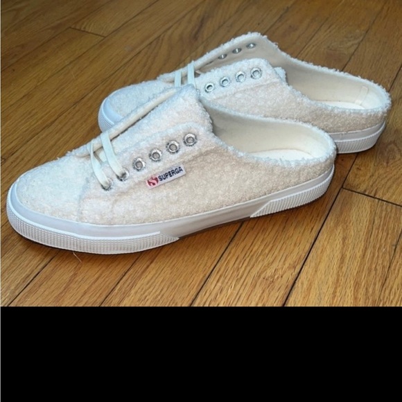 NWT - Superga Ecru Faux Shearling Slip-ons - Size 8.5 - Picture 4 of 6